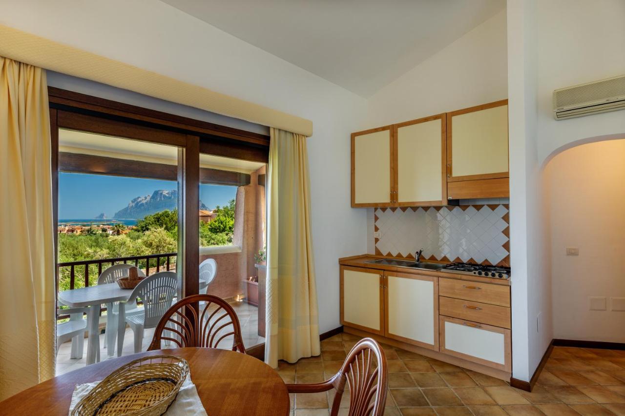 Vista Village Loiri Porto San Paolo Exterior photo